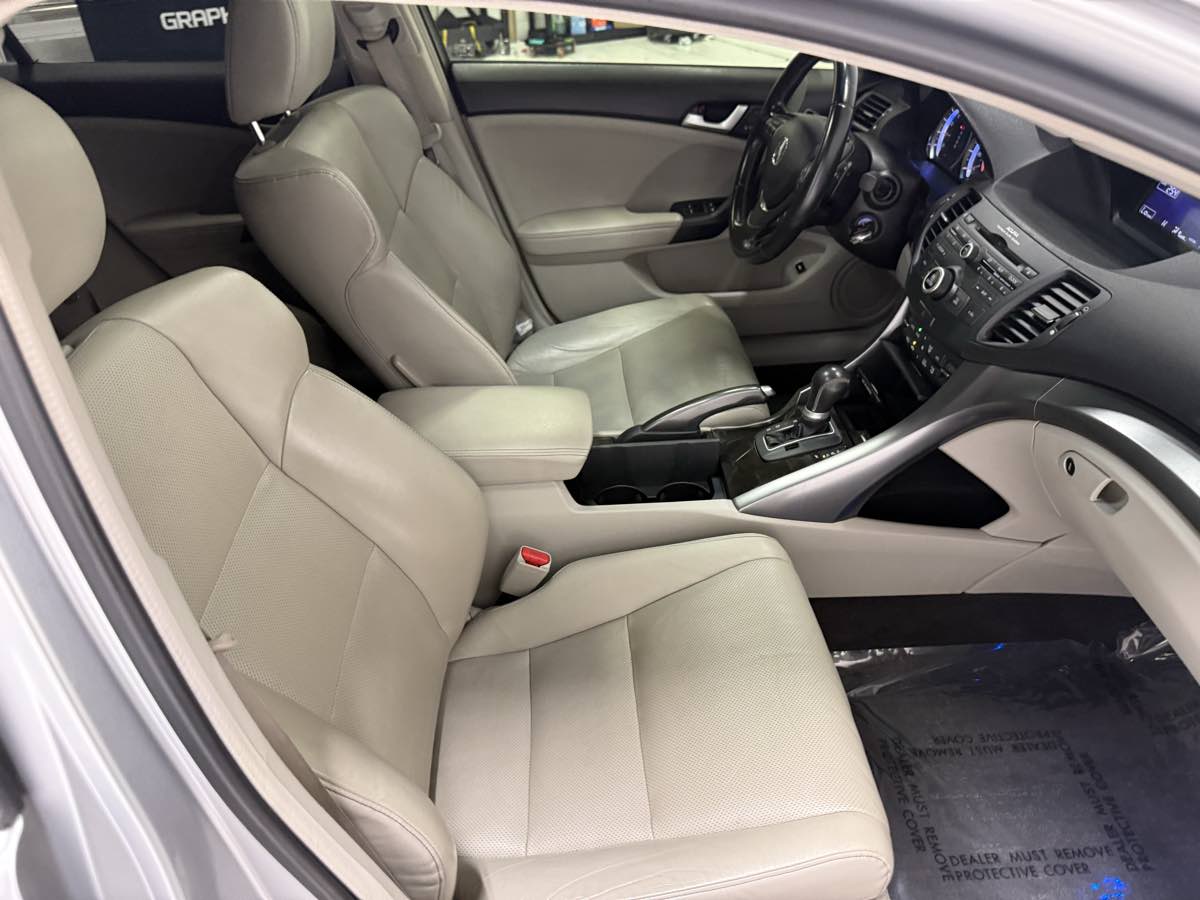2014 Acura TSX photo 21