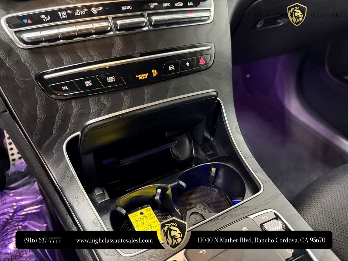 2022 Mercedes-Benz GLC GLC300 - Photo 32
