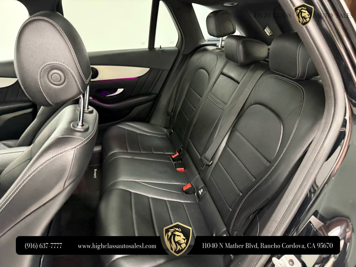 2022 Mercedes-Benz GLC GLC300 - Photo 15