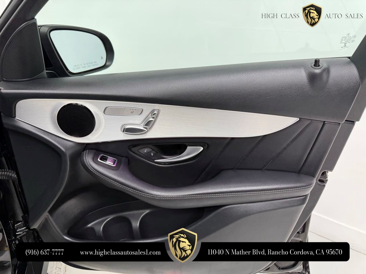 2022 Mercedes-Benz GLC GLC300 - Photo 20