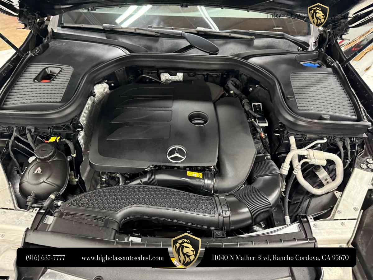 2022 Mercedes-Benz GLC GLC300 - Photo 40