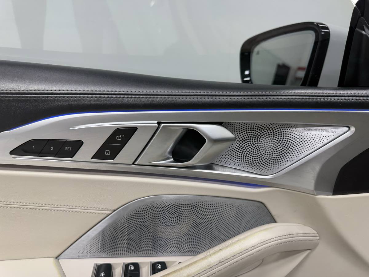 2022 BMW 8 Series M850i - Photo 8