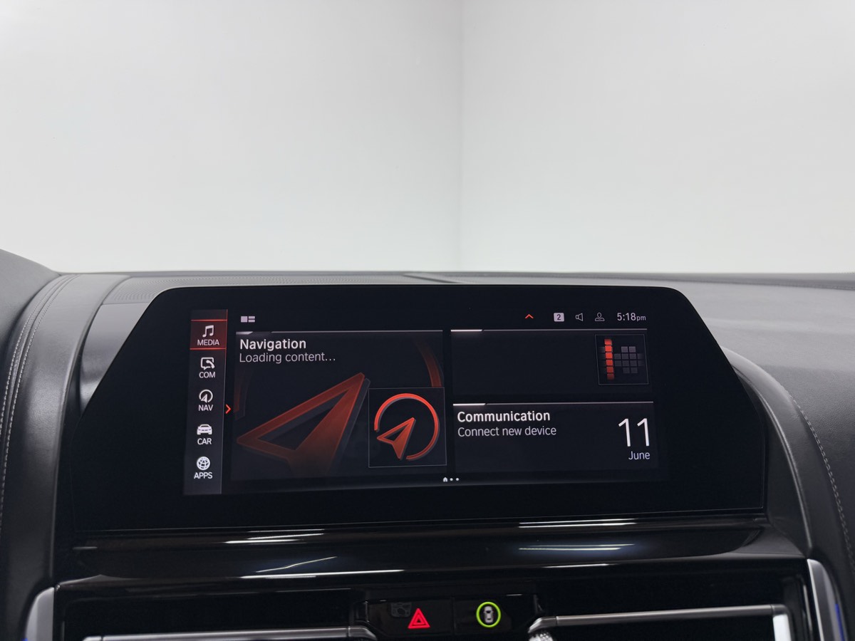 2022 BMW 8 Series M850i - Photo 22