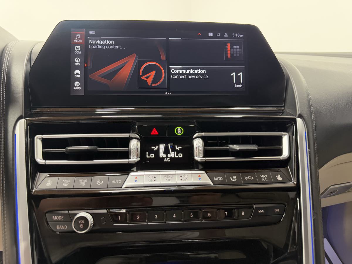 2022 BMW 8 Series M850i - Photo 23
