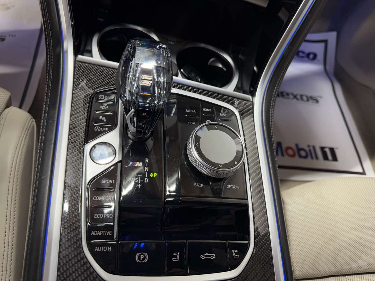 2022 BMW 8 Series M850i - Photo 27