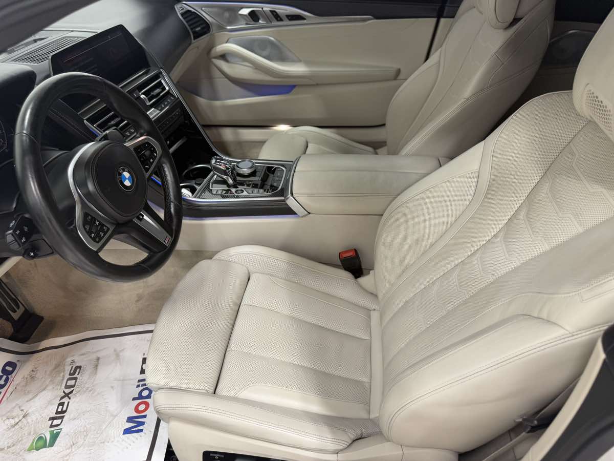 2022 BMW 8 Series M850i - Photo 10