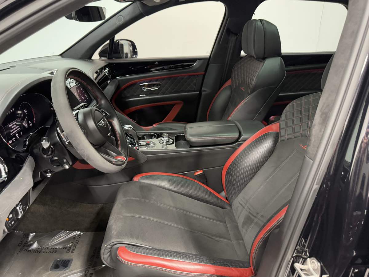 2021 Bentley Bentayga Speed photo 12