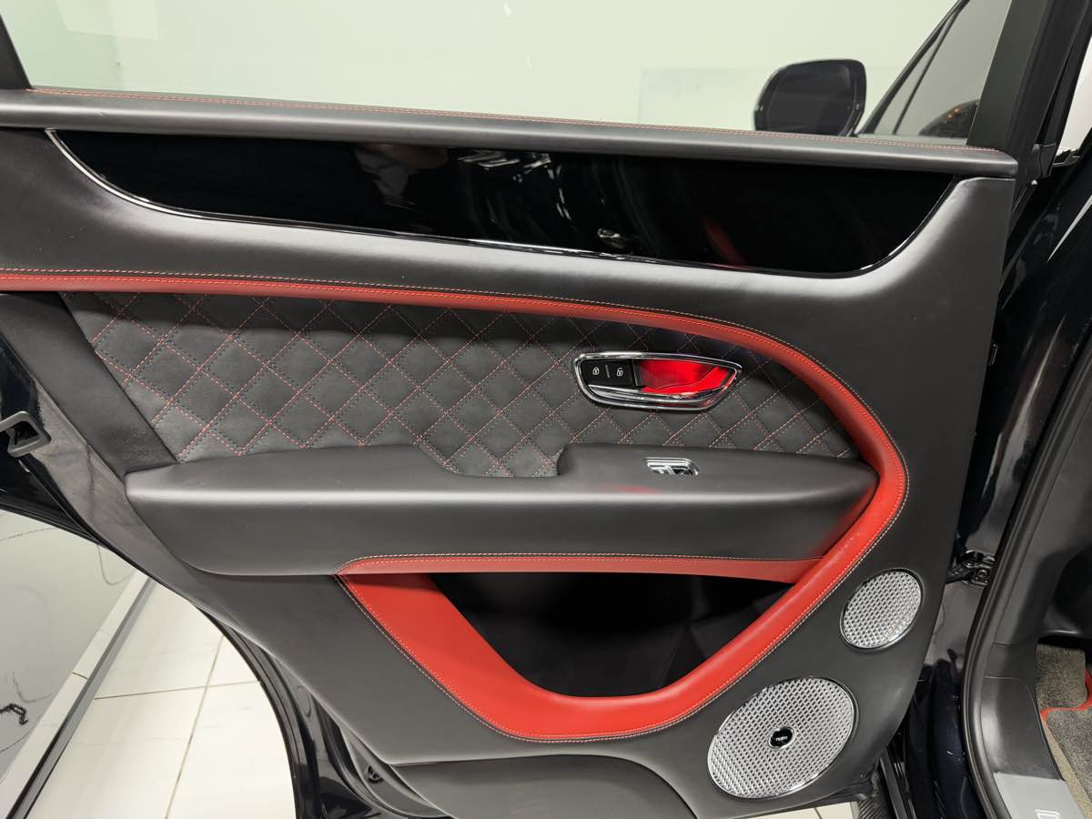 2021 Bentley Bentayga Speed photo 15