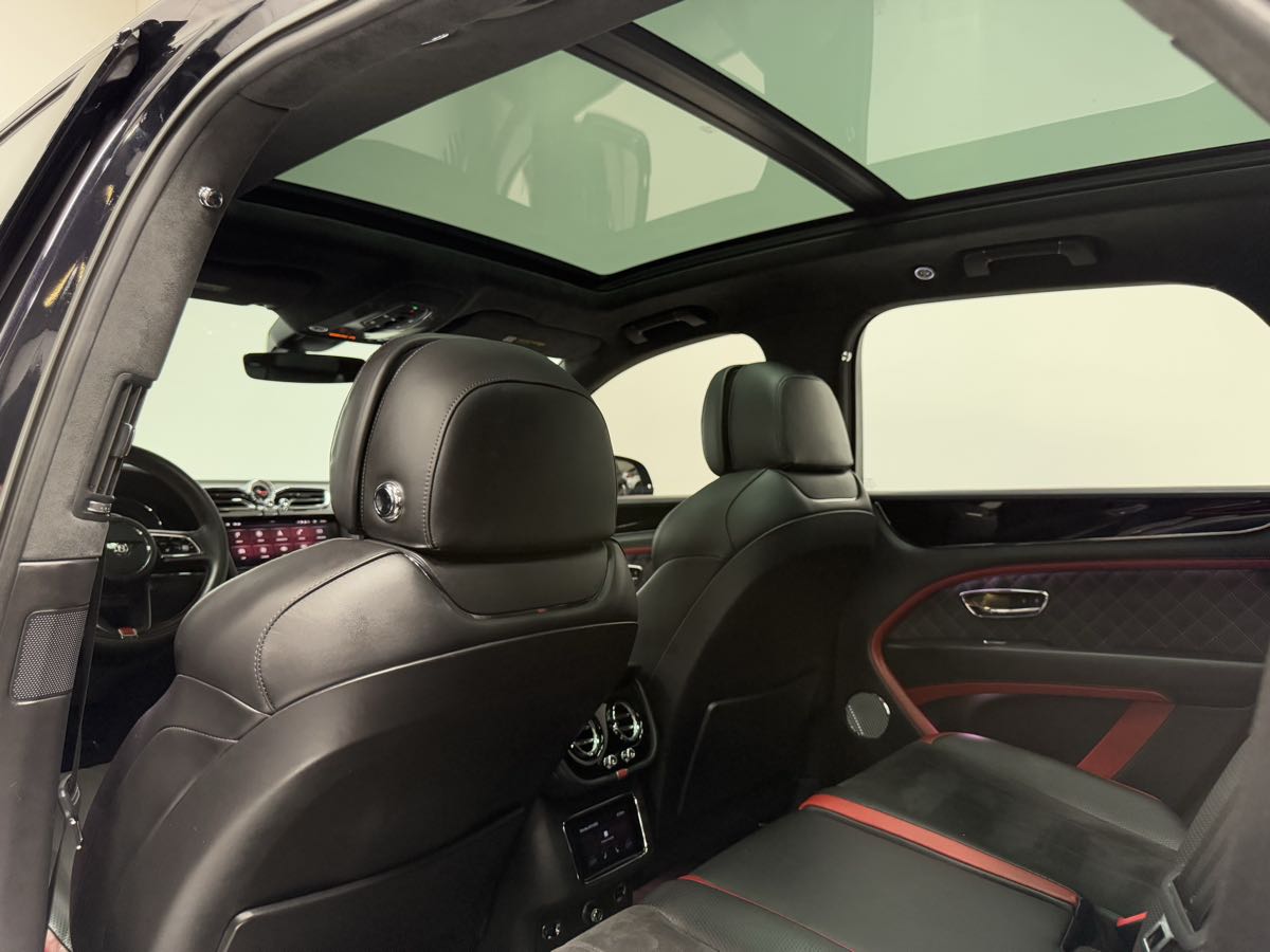 2021 Bentley Bentayga Speed photo 16