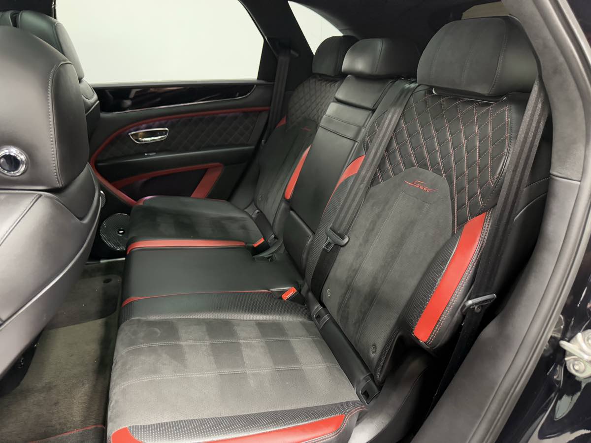 2021 Bentley Bentayga Speed photo 18