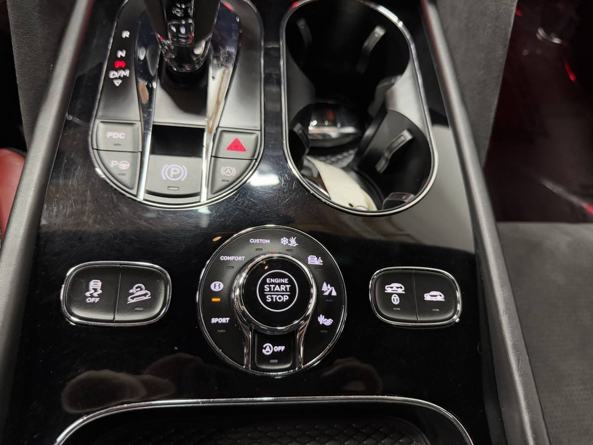2021 Bentley Bentayga Speed photo 43