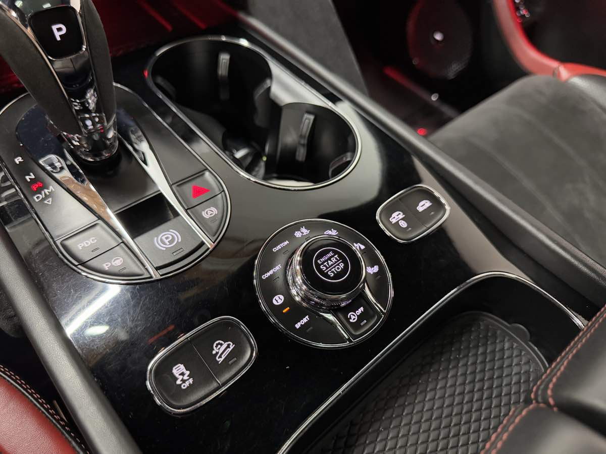 2021 Bentley Bentayga Speed photo 44