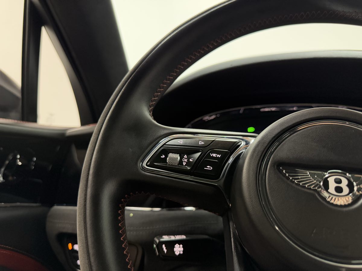 2021 Bentley Bentayga Speed photo 47