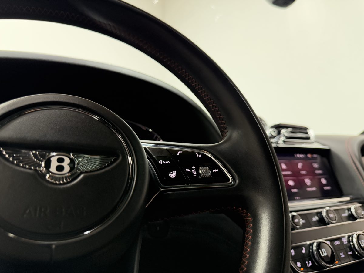 2021 Bentley Bentayga Speed photo 48