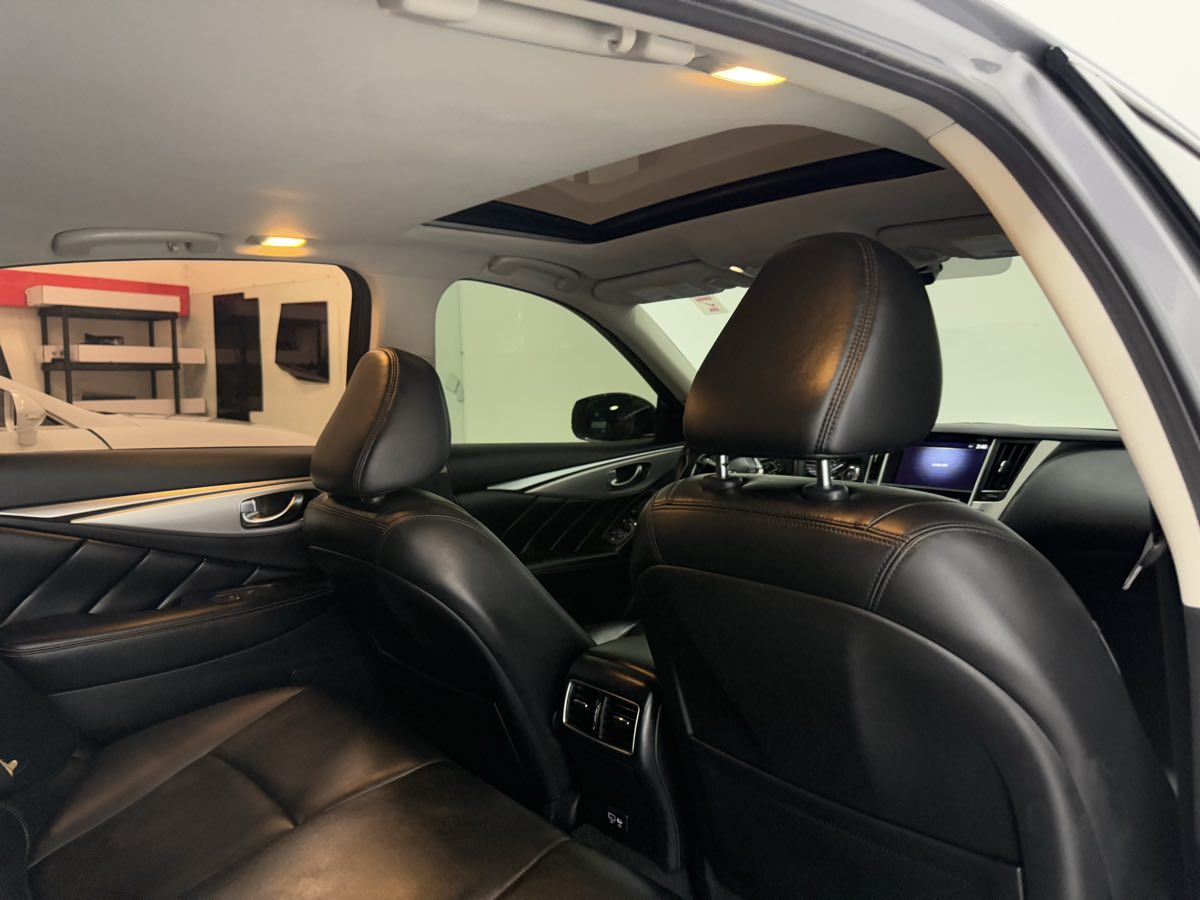 2021 Infiniti Q50 3.0t LUXE photo 19