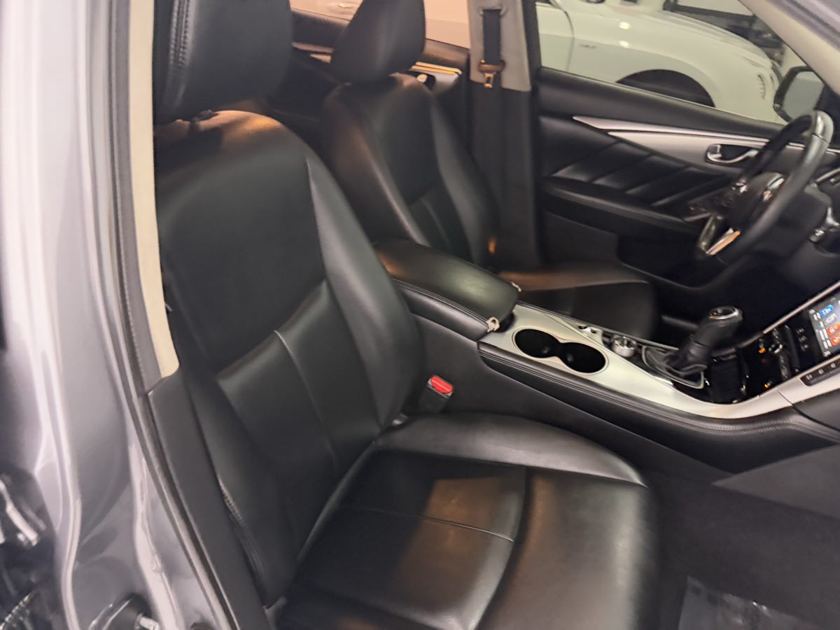 2021 Infiniti Q50 3.0t LUXE photo 25