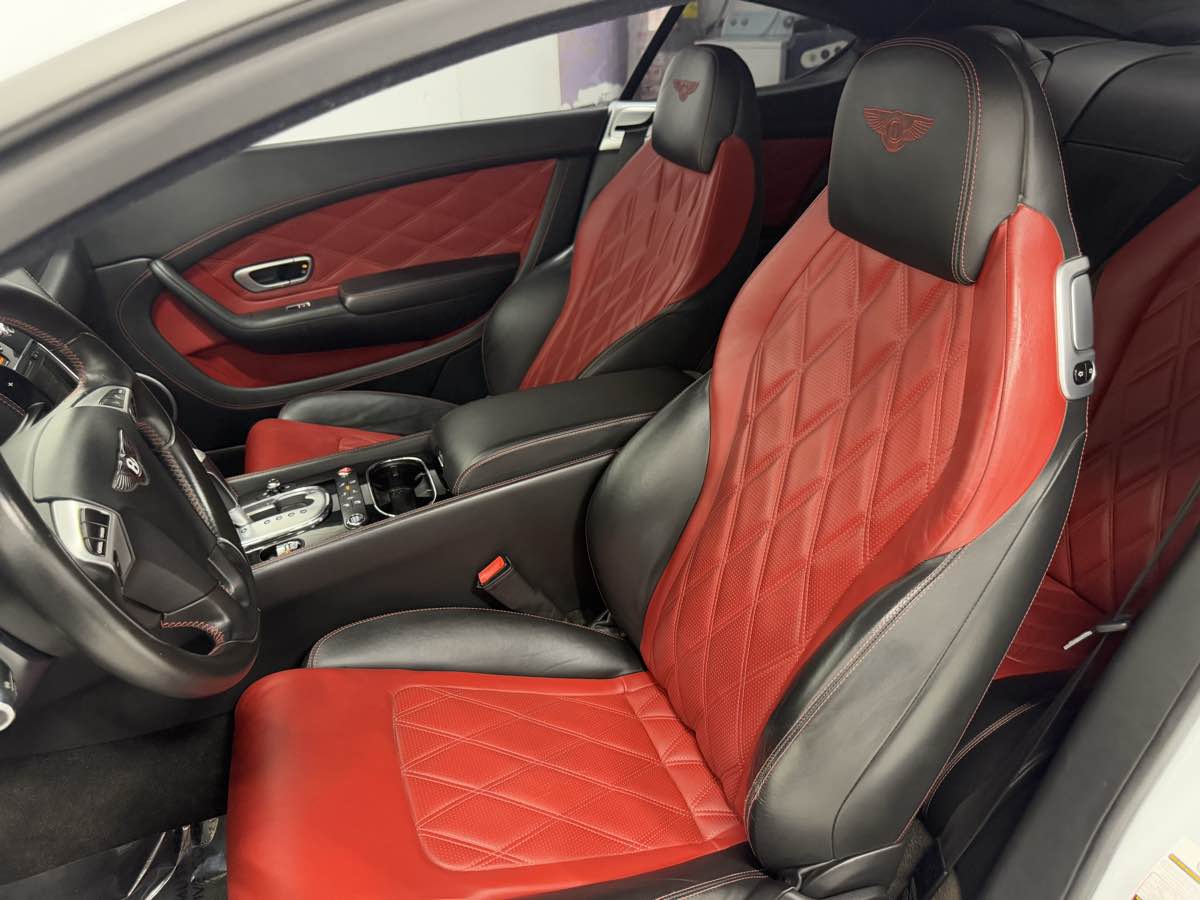 2014 Bentley Continental GT V8 S photo 13