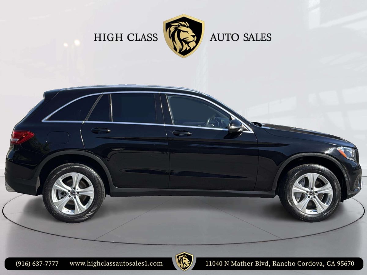 2018 Mercedes Benz GLC 300 photo 4