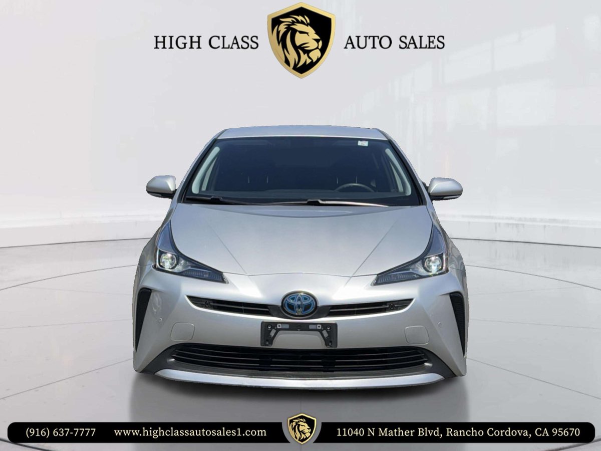2020 Toyota Prius L Eco photo 2