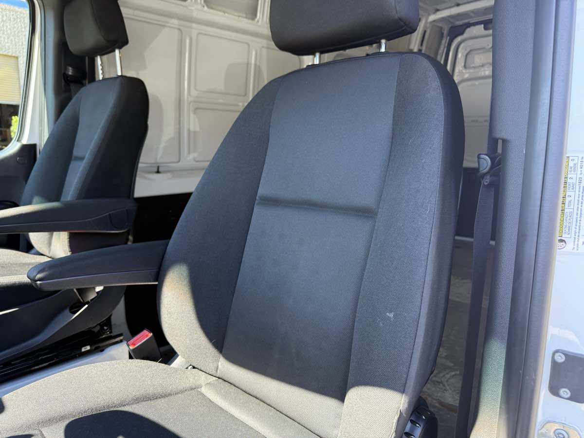 2021 Mercedes Benz Sprinter 2500 photo 6