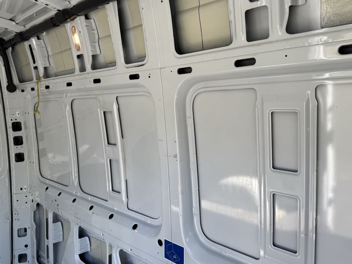 2021 Mercedes Benz Sprinter 2500 photo 16