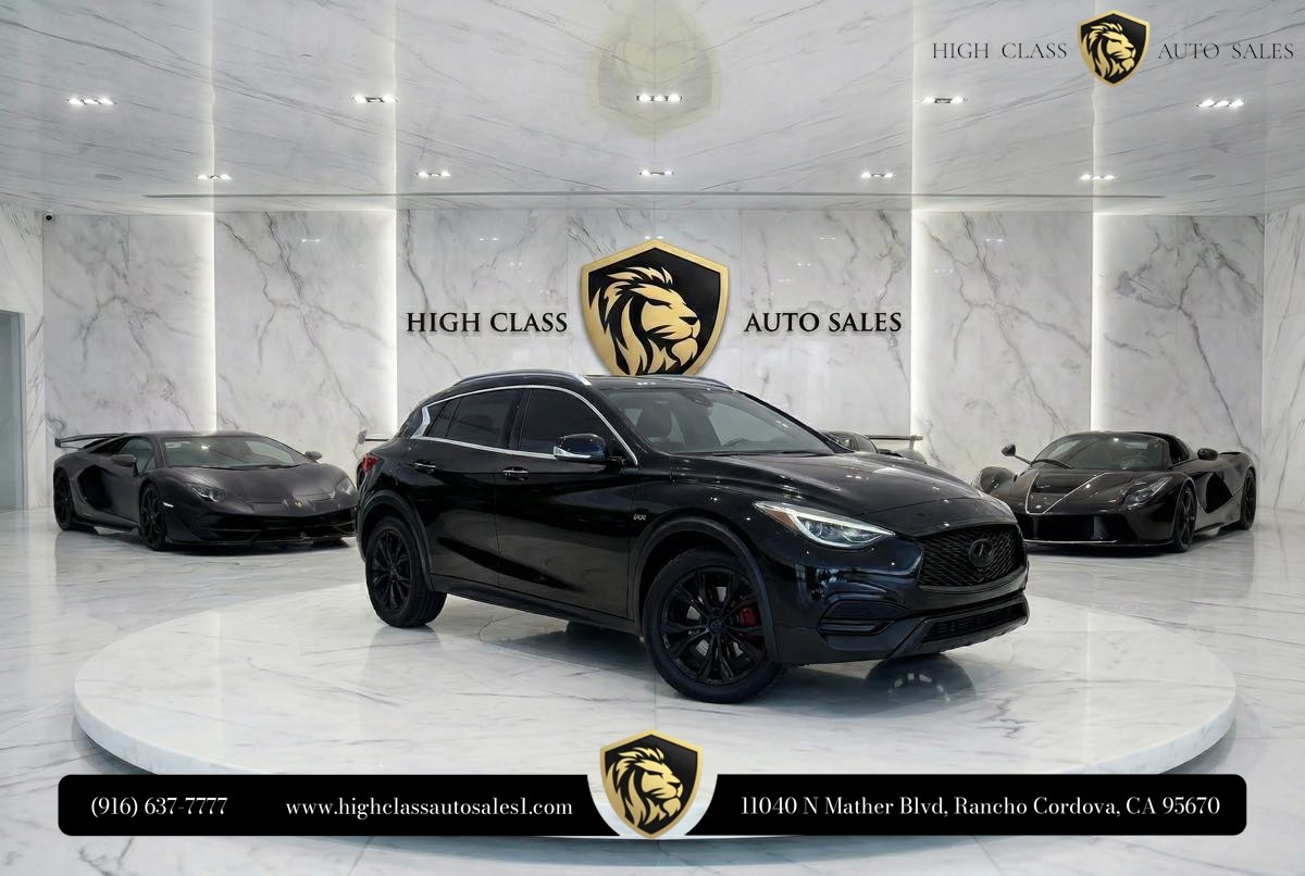 2018 INFINITI QX30 Luxury AWD's photo