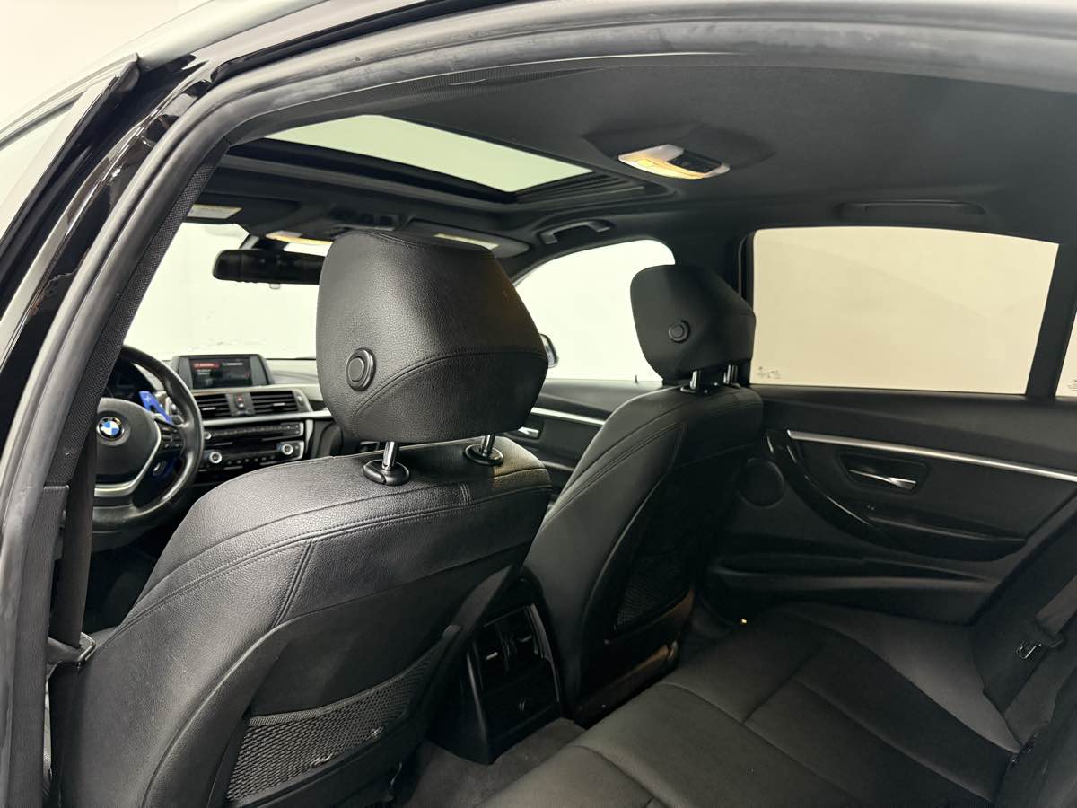 2018 Bmw 330i Sedan photo 13