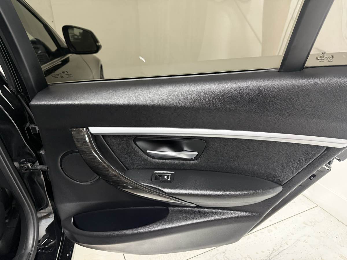 2018 Bmw 330i Sedan photo 16