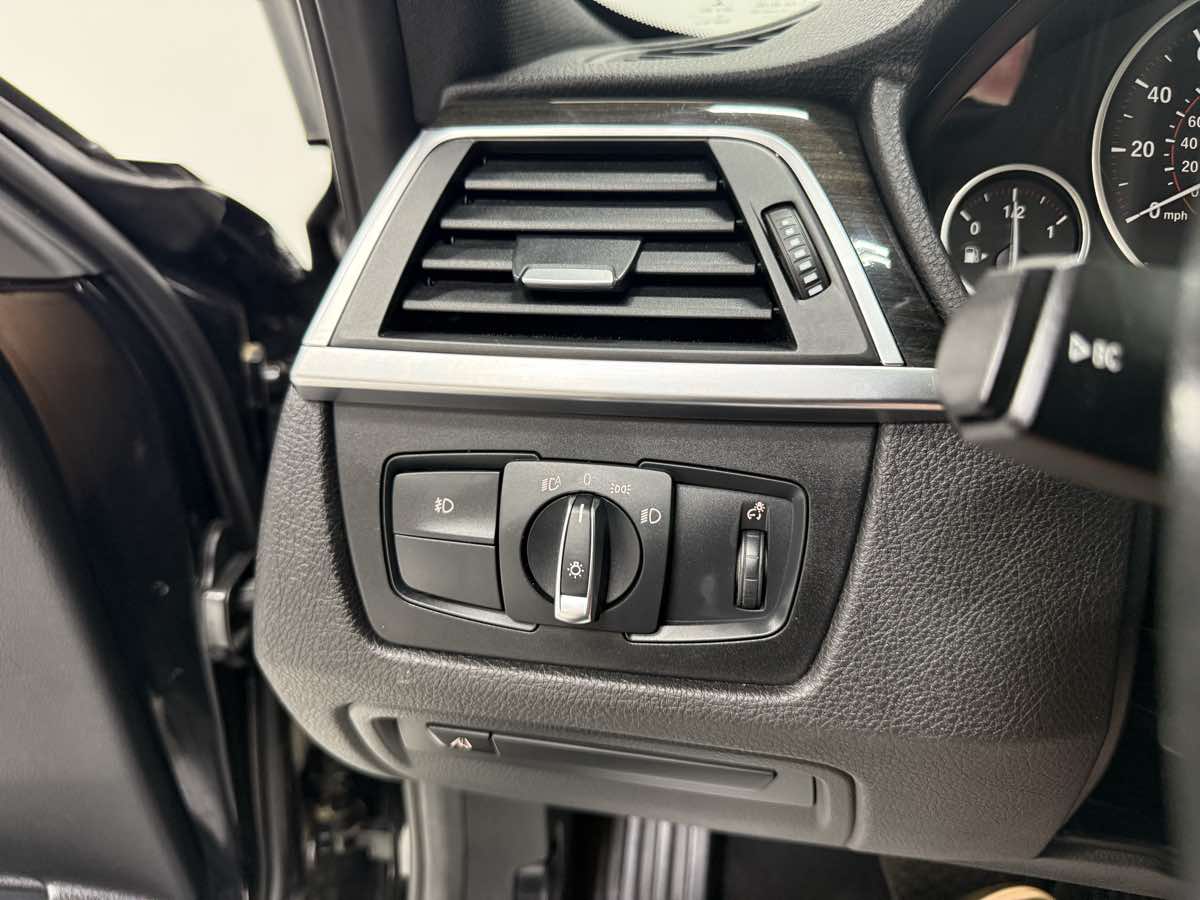2018 Bmw 330i Sedan photo 24
