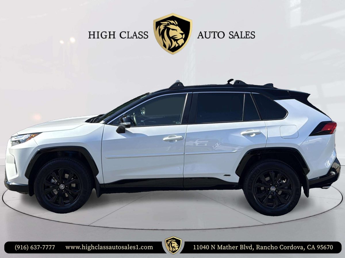 2024 Toyota RAV4 Hybrid XSE photo 4