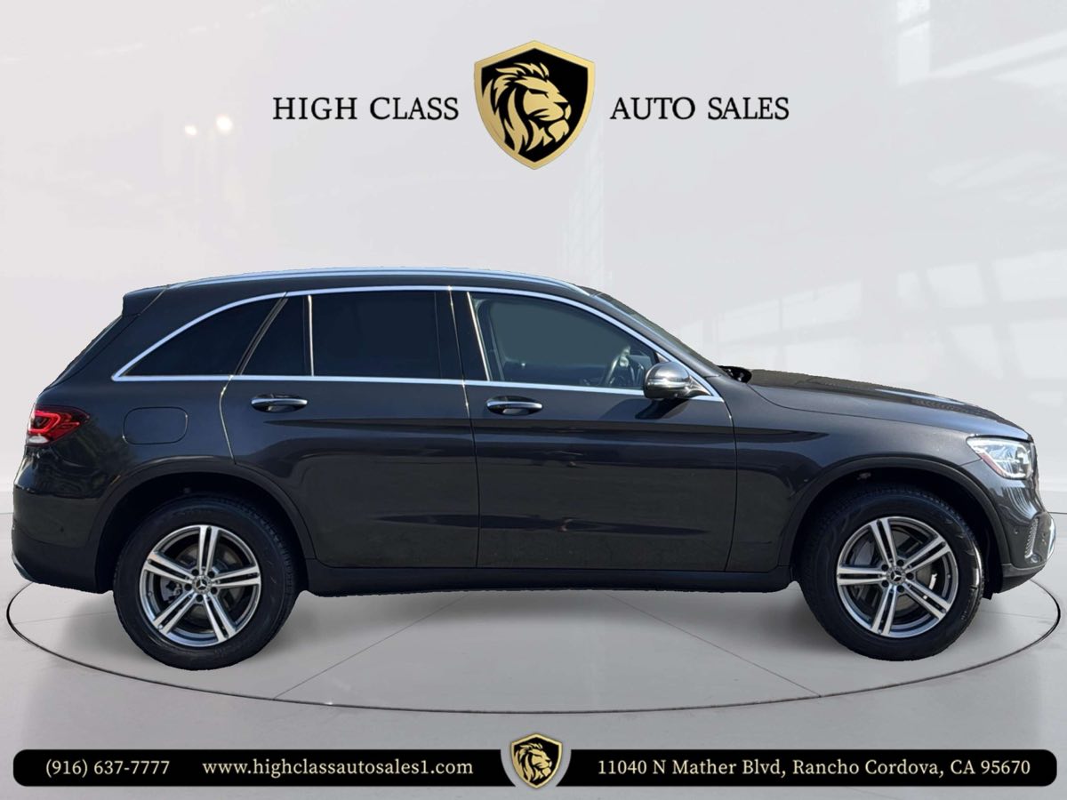 2021 Mercedes Benz GLC 300 photo 4