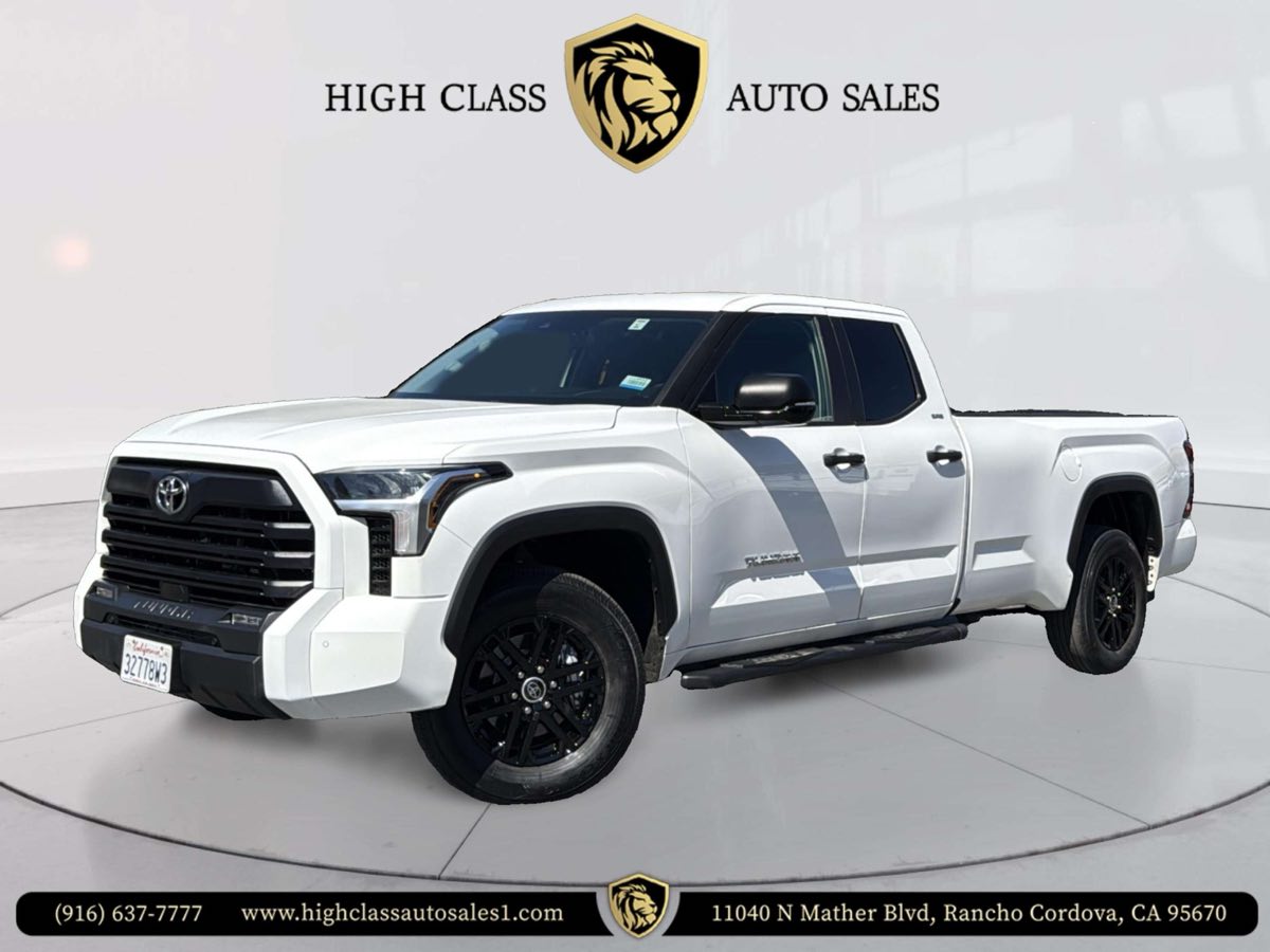 2024 Toyota RAV4 SR5 photo 3