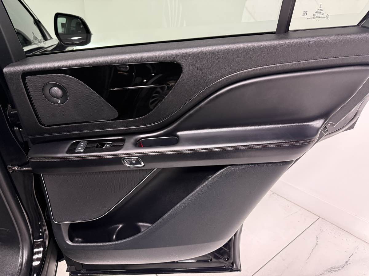 2024 Lincoln Aviator Reserve photo 18