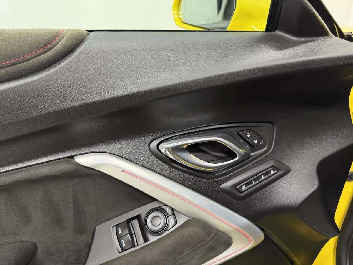 2017 Chevrolet Camaro ZL1 photo 9