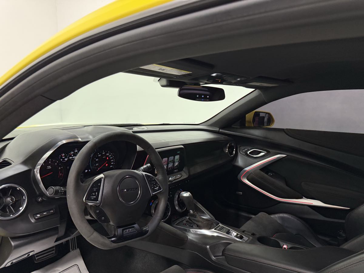 2017 Chevrolet Camaro ZL1 photo 10