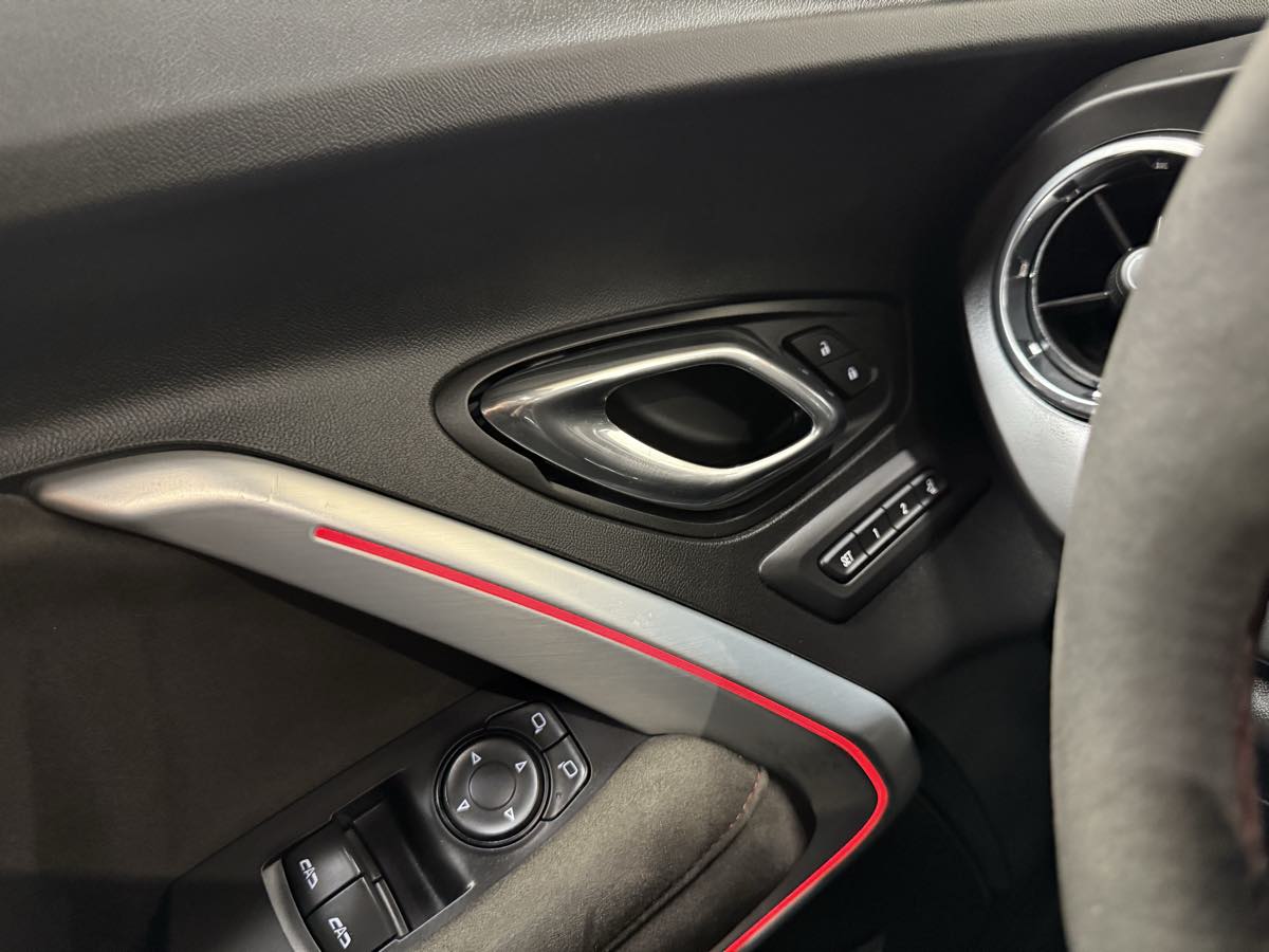 2017 Chevrolet Camaro ZL1 photo 20