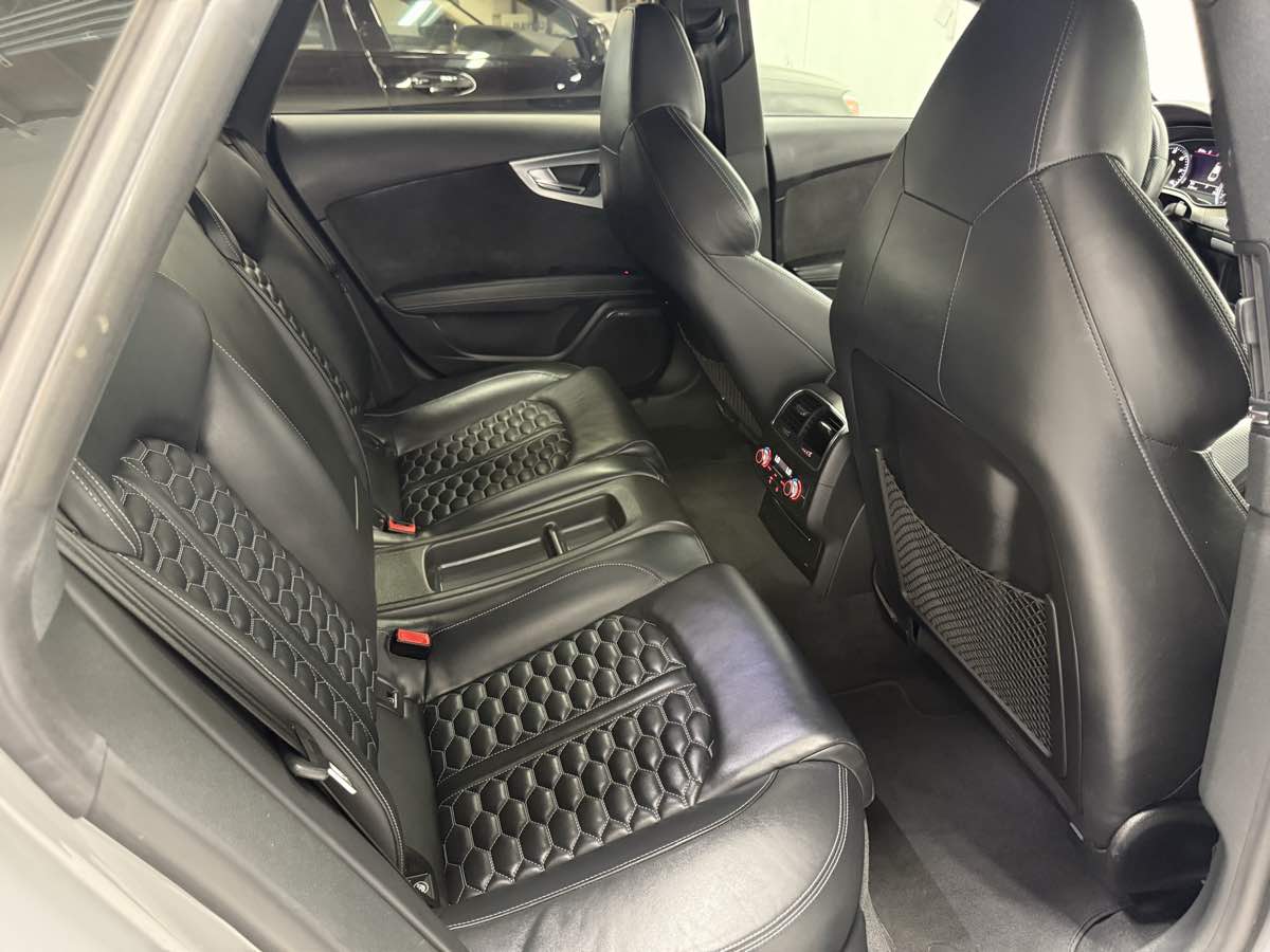 2016 Audi RS 7 Base Performance photo 17