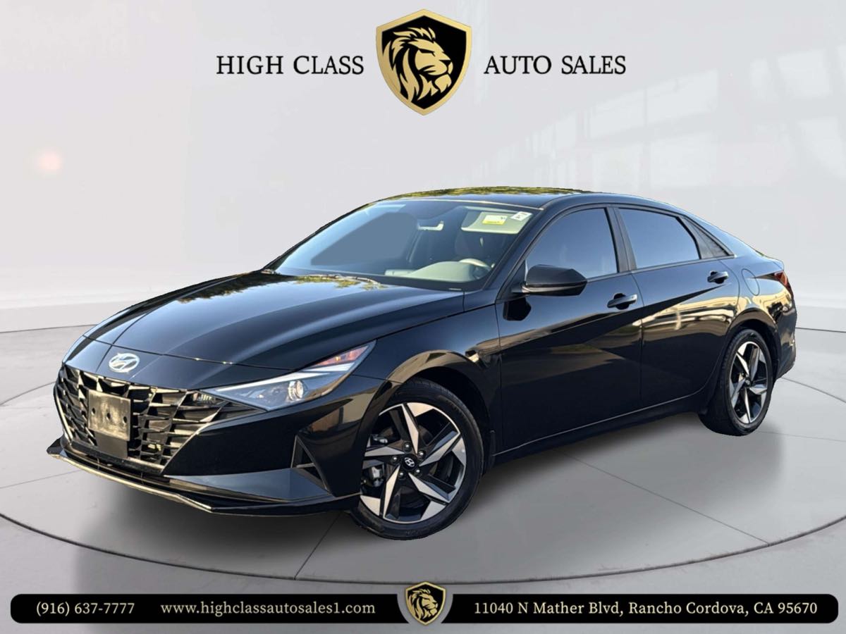 2023 Hyundai Elantra SEL photo 3