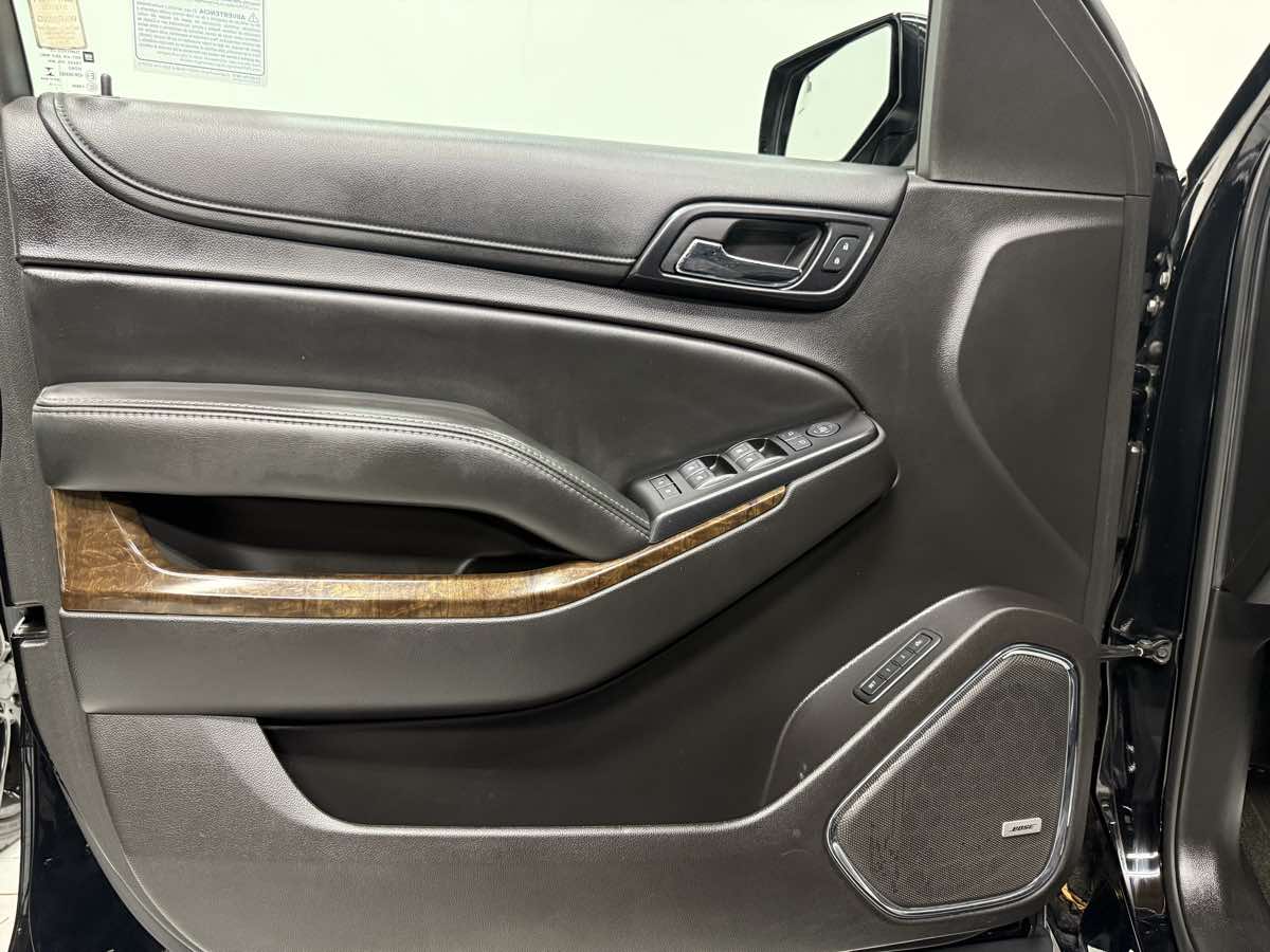 2015 Chevrolet Tahoe LT photo 9