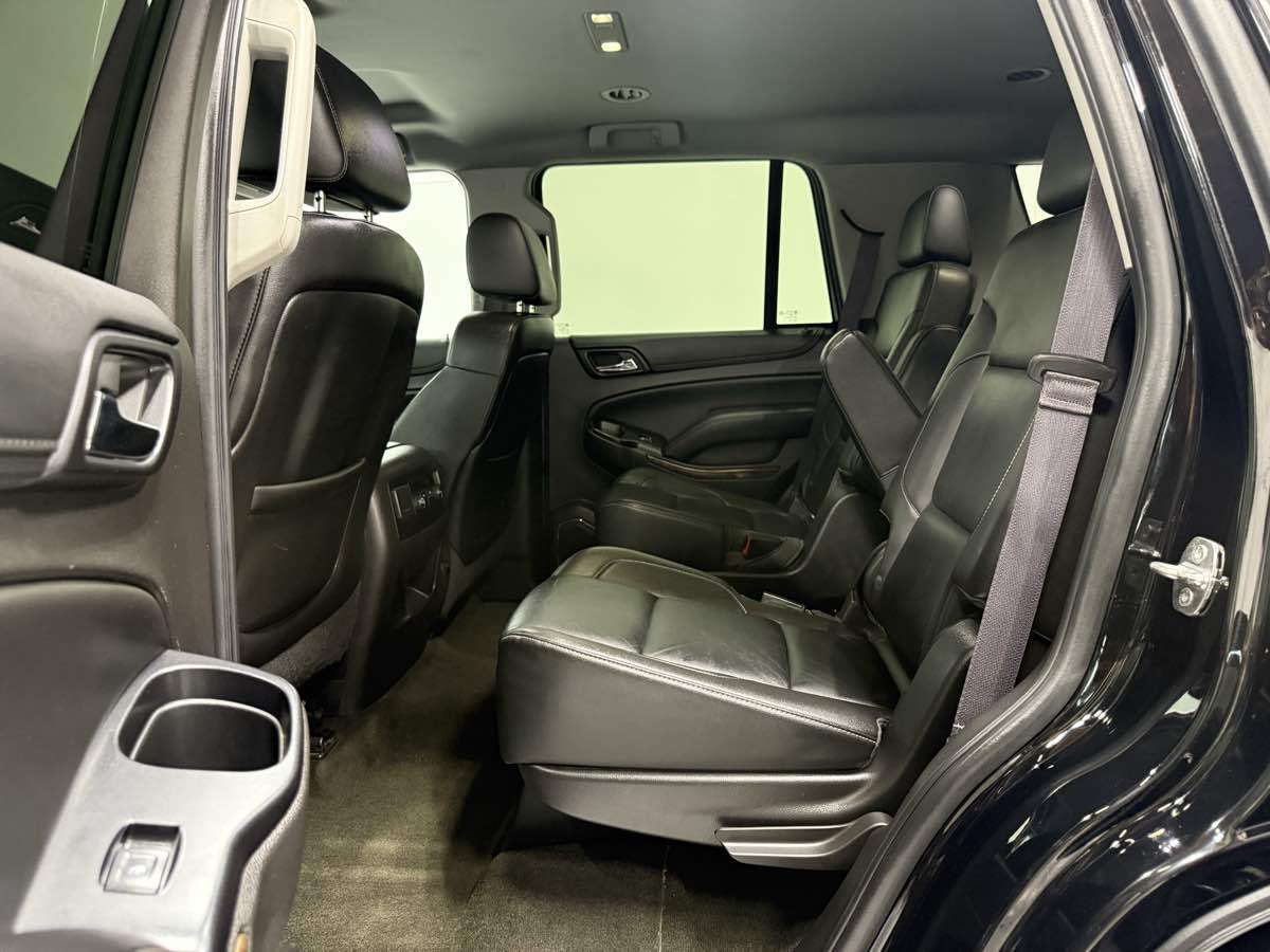 2015 Chevrolet Tahoe LT photo 14