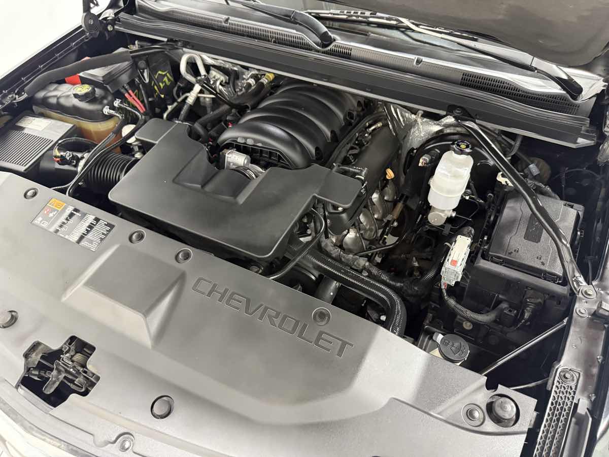 2015 Chevrolet Tahoe LT photo 47