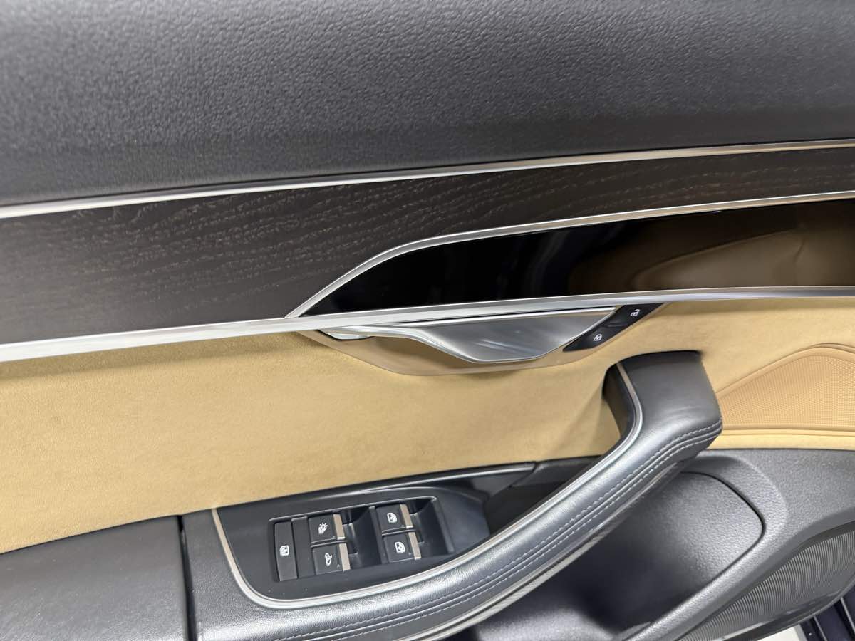 2019 Audi A8 Quattro L photo 15