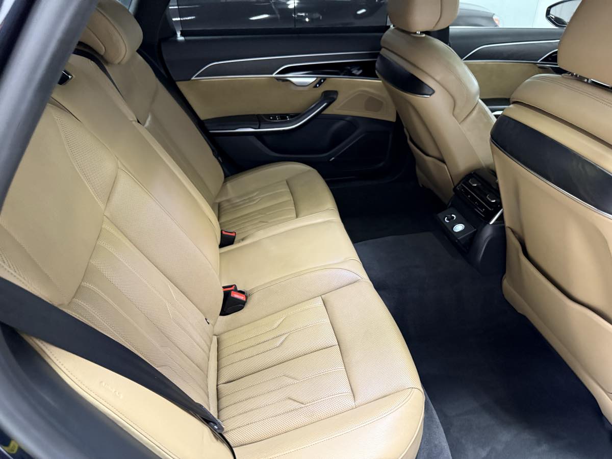 2019 Audi A8 Quattro L photo 22