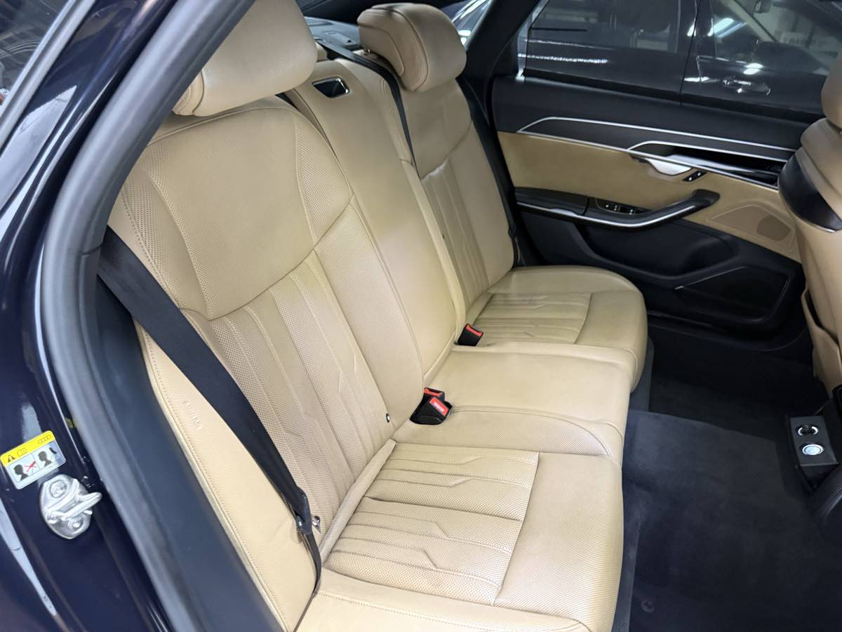 2019 Audi A8 Quattro L photo 23