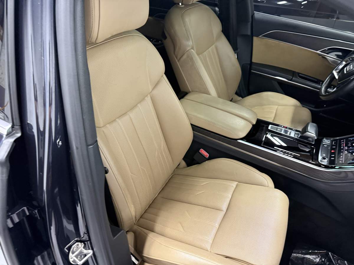 2019 Audi A8 Quattro L photo 27