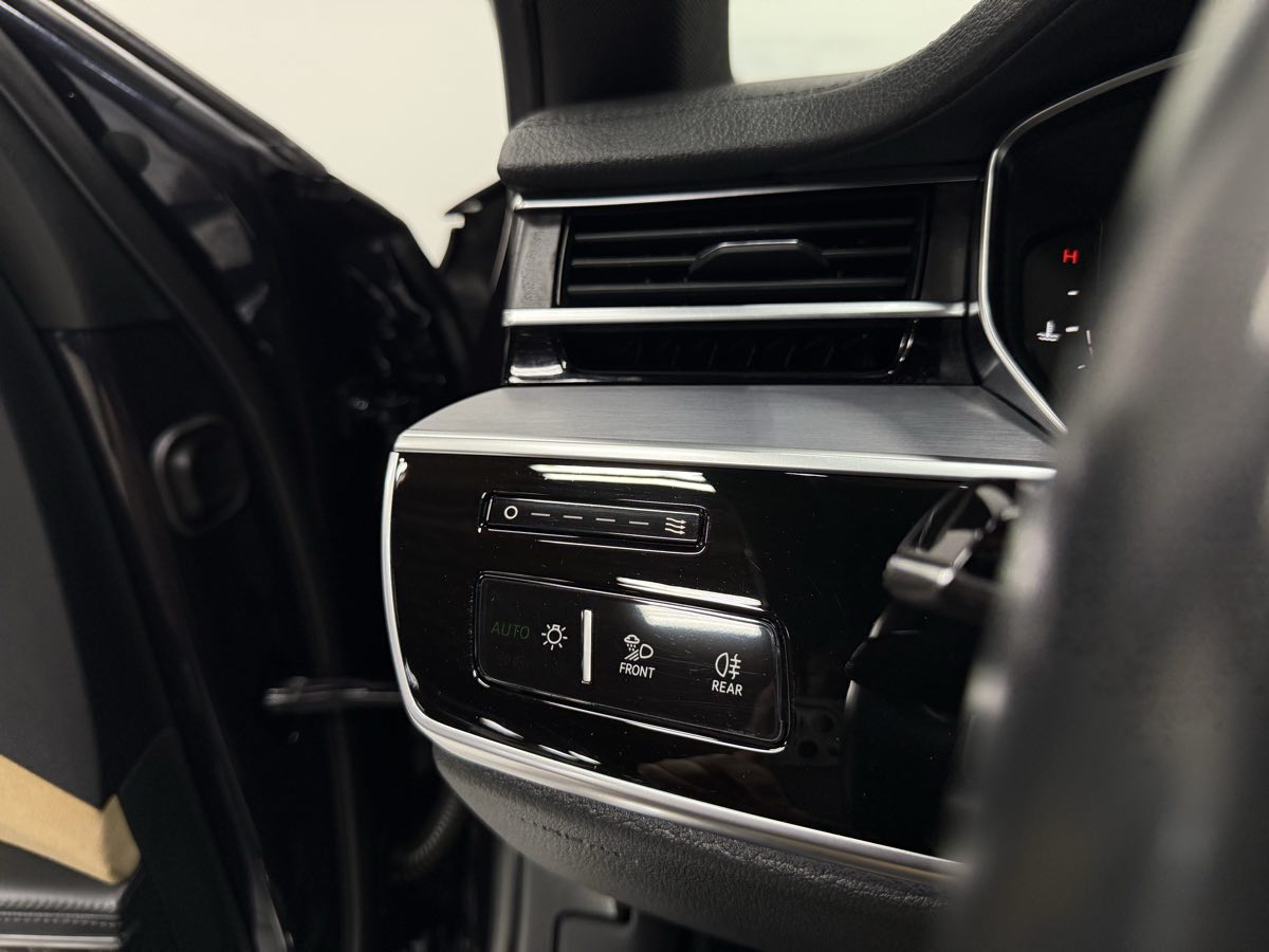 2019 Audi A8 Quattro L photo 28