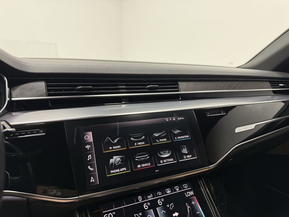 2019 Audi A8 Quattro L photo 30