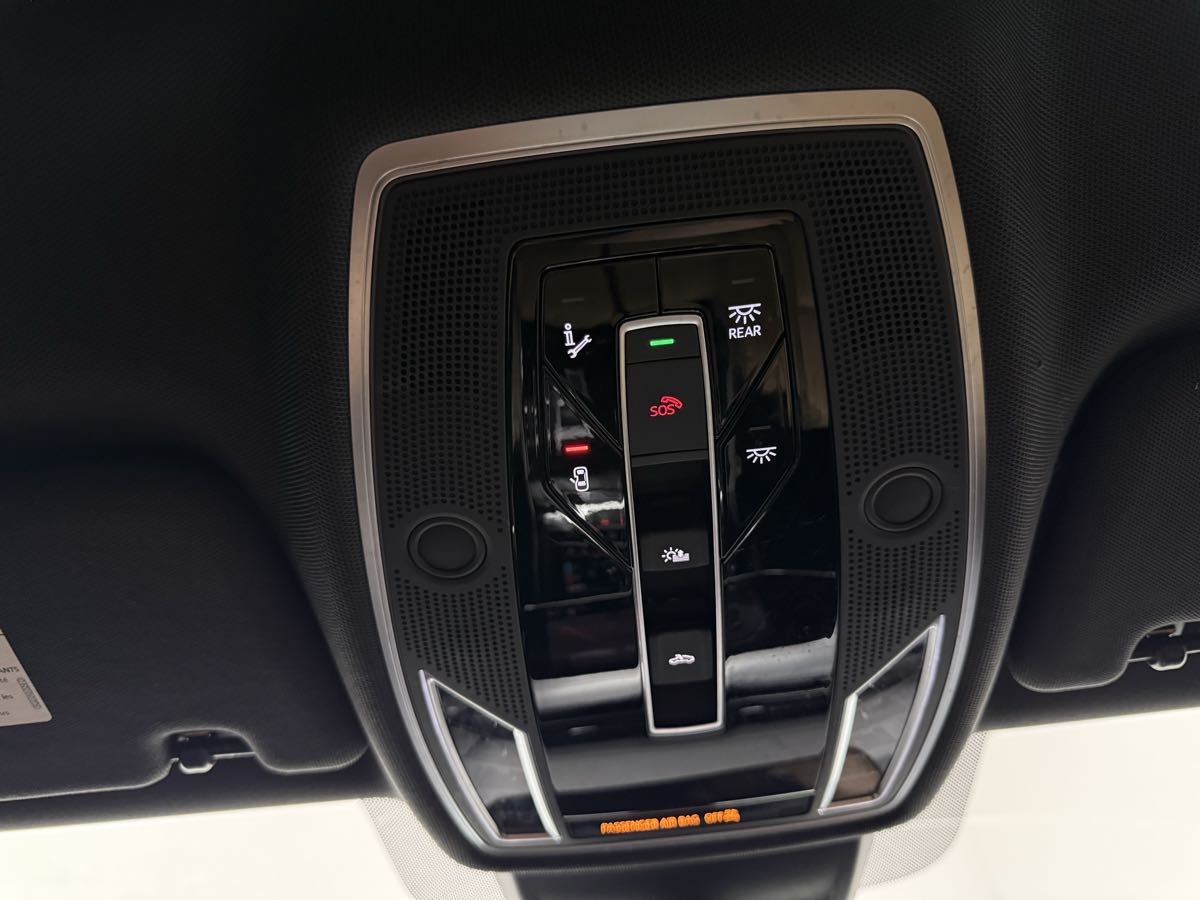 2019 Audi A8 Quattro L photo 38