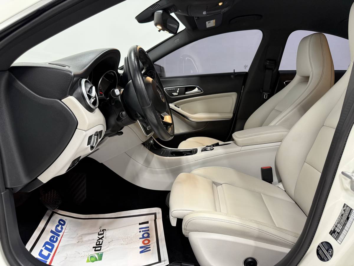 2018 Mercedes Benz CLA 250 photo 8
