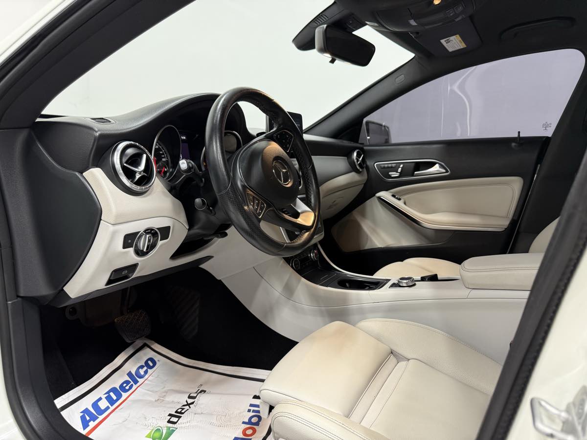 2018 Mercedes Benz CLA 250 photo 10